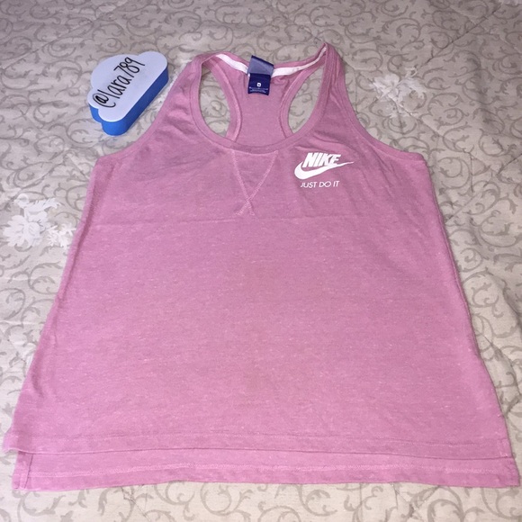Nike Tops - Nike Tank Top